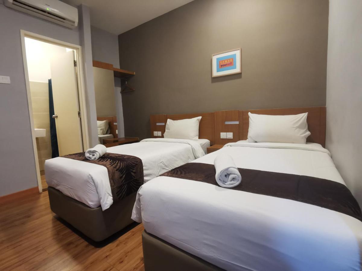 Hotel Zamburger Second Link Johor Bahru Exterior photo